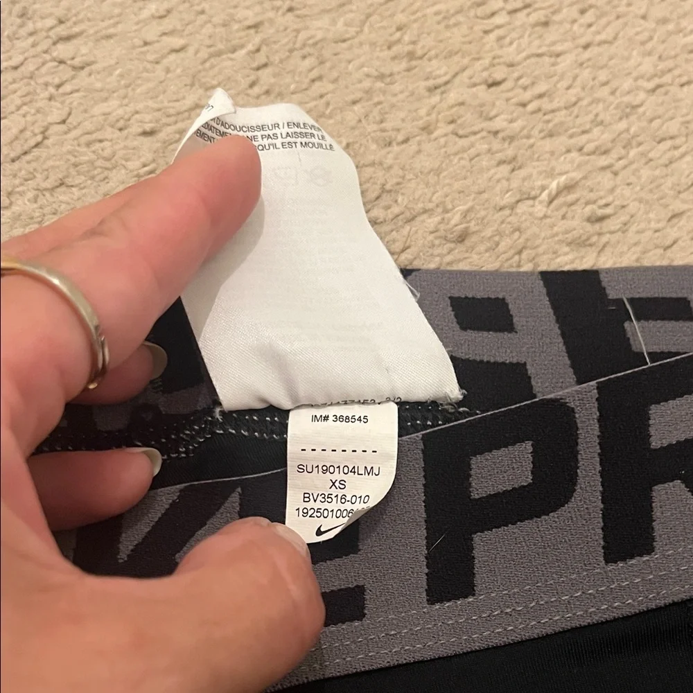 Boys Nike Pro black leggings size XS